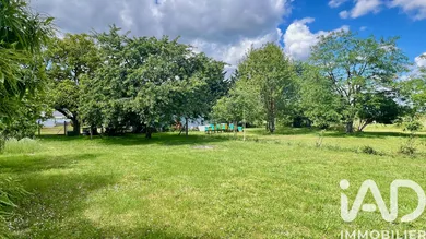 Terrain à bâtir à Chargé (37530)