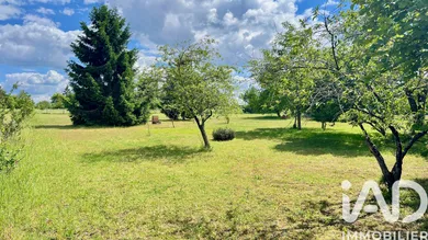 Terrain à bâtir à Chargé (37530)