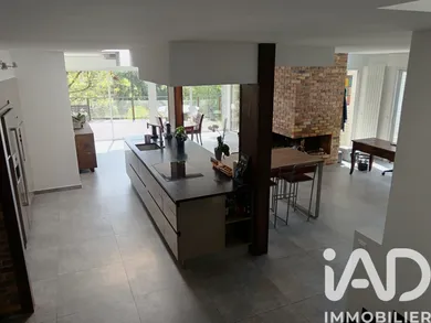 Maison d'architecte à Le Plessis-Robinson (92350)