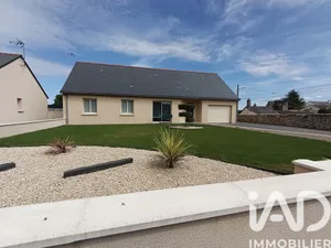 Detached house in Doué-en-Anjou (49700)