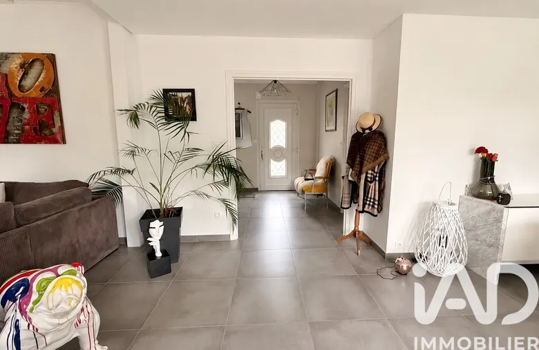 Maison 6 pièces 135 m² · à Bresles · 135 m² · 285 000 €