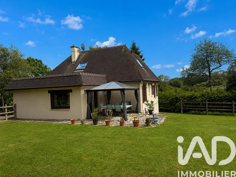Maison 6 pièces 132 m² · à Reux · 132 m² · 402 000 €
