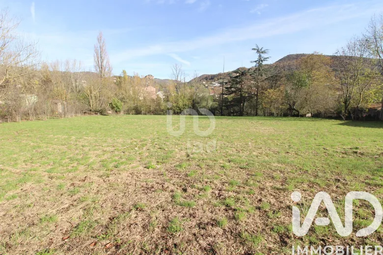 Terrain à bâtir à Saint-Affrique (12400) · 50 000 €