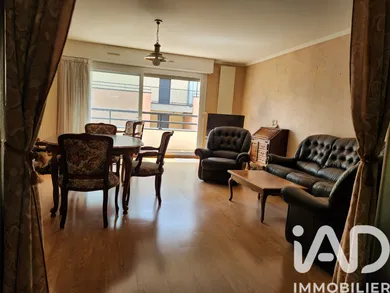 Apartment in Chambéry (73000)