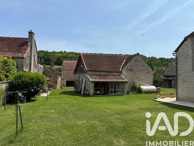 Maison à Avirey-Lingey (10340)