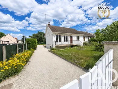 Maison à Les Bordes (45460)