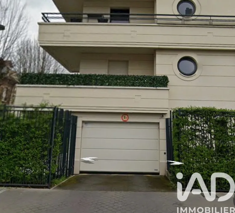 Parking 30 m² · à Saint-Ouen-sur-Seine · 30 m² · 39 500 €