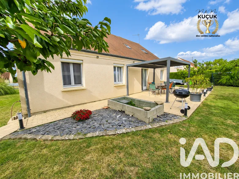 Maison 7 pièces 117 m² · à Saint-Benoît-sur-Loire · 117 m² · 229 990 €