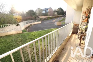 Apartment in Avon (77210)