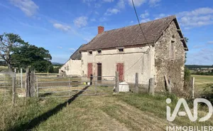 Maison à echassieres (03330)