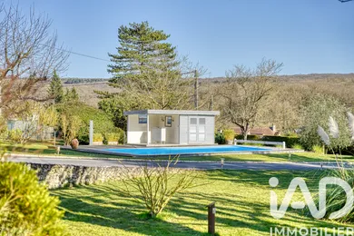 Maison à Vaux-sur-Seine (78740)