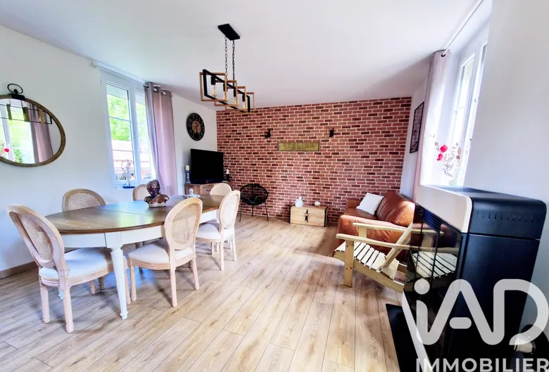 Maison 4 pièces 87 m² · à Longueil-Sainte-Marie · 87 m² · 245 000 €