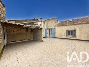 House in Milhaud (30540)