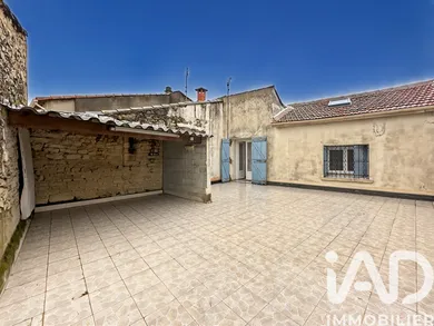 House in Milhaud (30540)