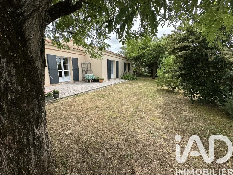 Maison 5 pièces 95 m² · à Longeville-sur-Mer · 94,5 m² · 265 000 €