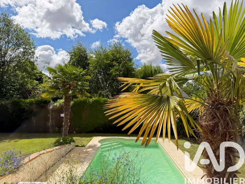 Maison 7 pièces 200 m² · à Perthes · 200 m² · 525 000 €