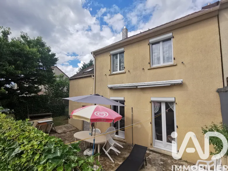 Maison 6 pièces 104 m² · à Soignolles-en-Brie · 104 m² · 312 000 €