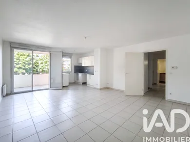 Apartment in Toulouse (31200)