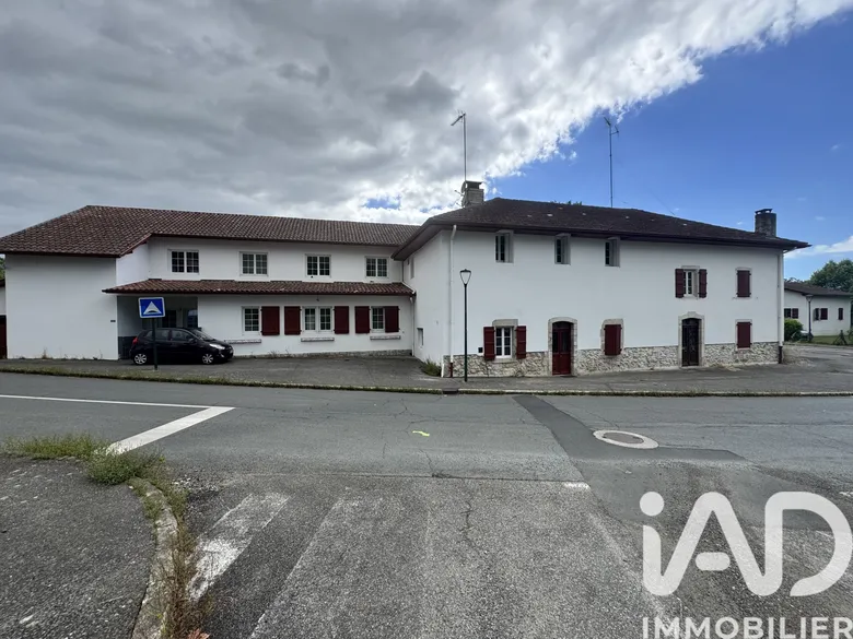 Appartement 5 pièces 96 m² · à Guiche · 96 m² · 210 000 €