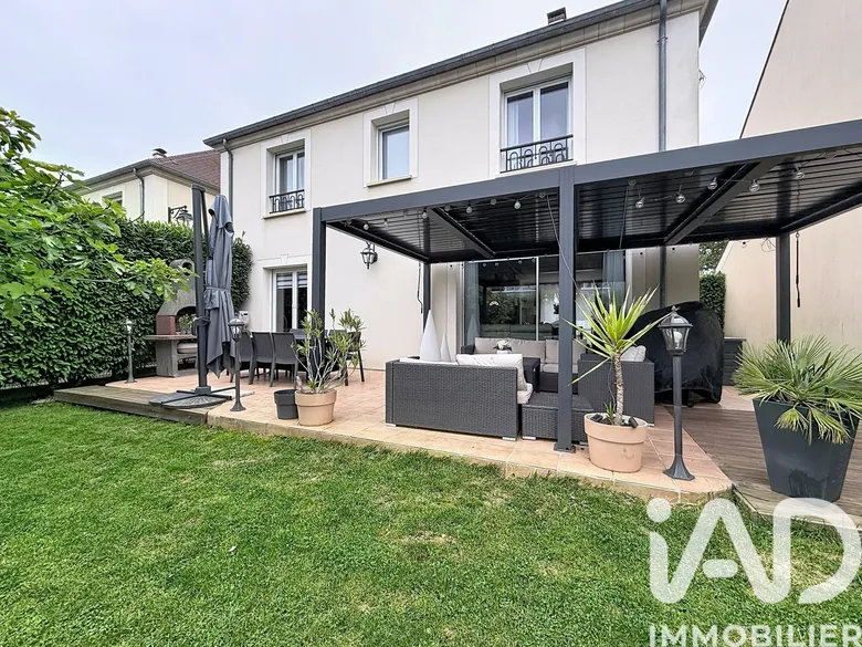 Maison 7 pièces 156 m² · à Bailly-Romainvilliers · 156 m² · 599 000 €