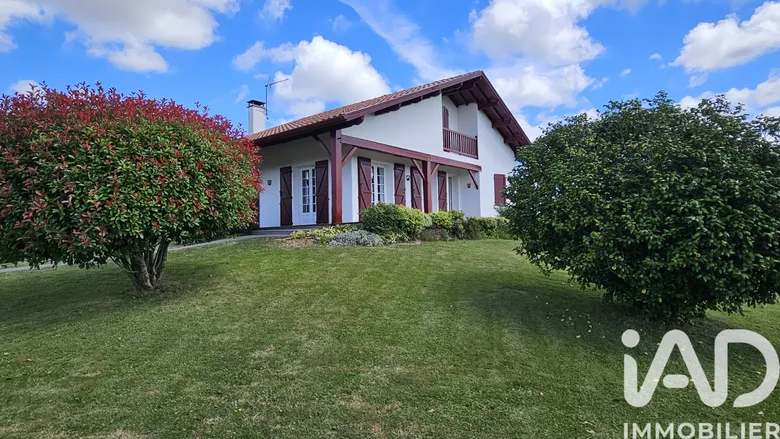 Maison 5 pièces 116 m² · à Domezain-Berraute · 116 m² · 335 000 €
