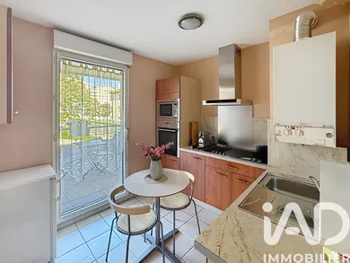 Apartment in Oullins (69600)