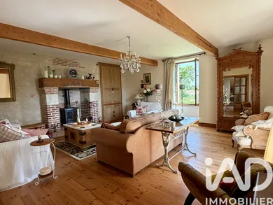 Maison de campagne à Saint-Hilaire-des-Loges (85240)