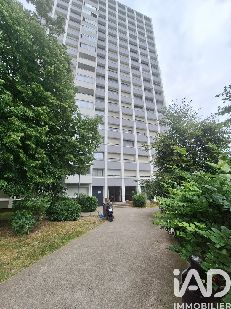 Appartement 3 pièces 65 m² · à Colombes · 65 m² · 240 000 €