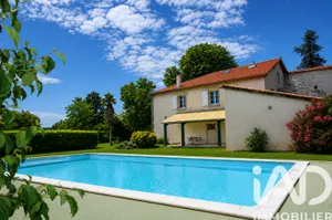 Maison de campagne à Lafox (47240)