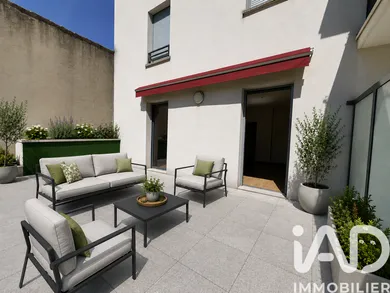 Apartment in Saint-Étienne (42100)