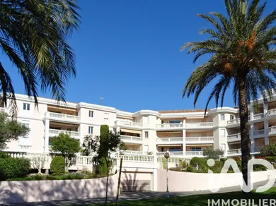 Appartement à Saint-Raphaël (83700)