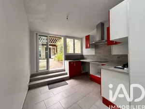 Townhouse in Guîtres (33230)