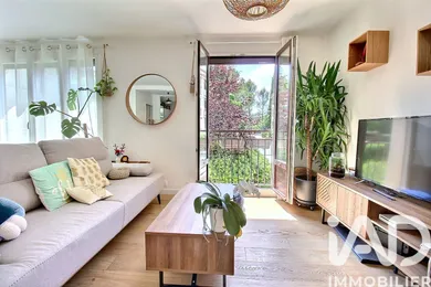 Apartment in Aix-en-Provence (13100)