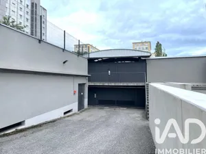 Garage in Grenoble (38100)