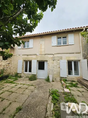 Maison de ville à Tonnay-Charente (17430)