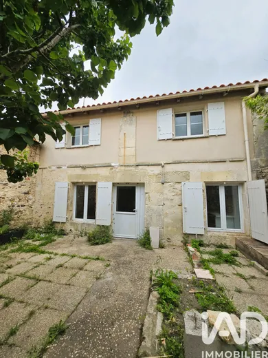 Maison de ville à Tonnay-Charente (17430)