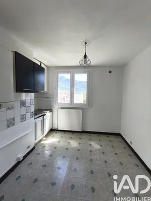Apartment in Fontaine (38600)