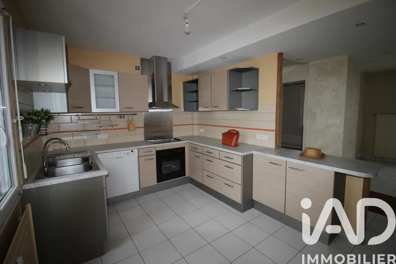 Appartement 4 pièces 84 m² · à Varennes-Vauzelles · 83,5 m² · 82 000 €
