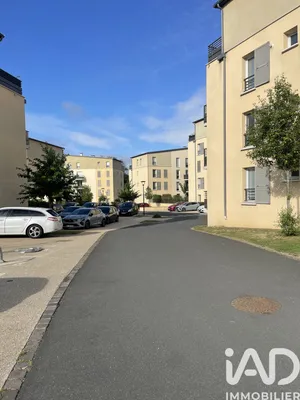 Parking à Savigny-le-Temple (77176)