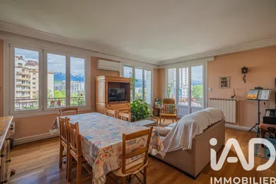 Apartment in Grenoble (38000)