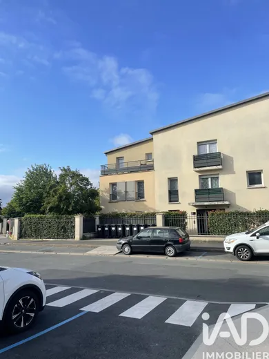 Parking à Savigny-le-Temple (77176)