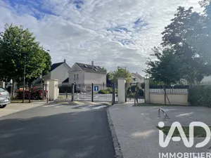 Parking à Savigny-le-Temple (77176)
