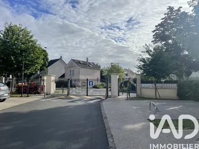 Parking à Savigny-le-Temple (77176)