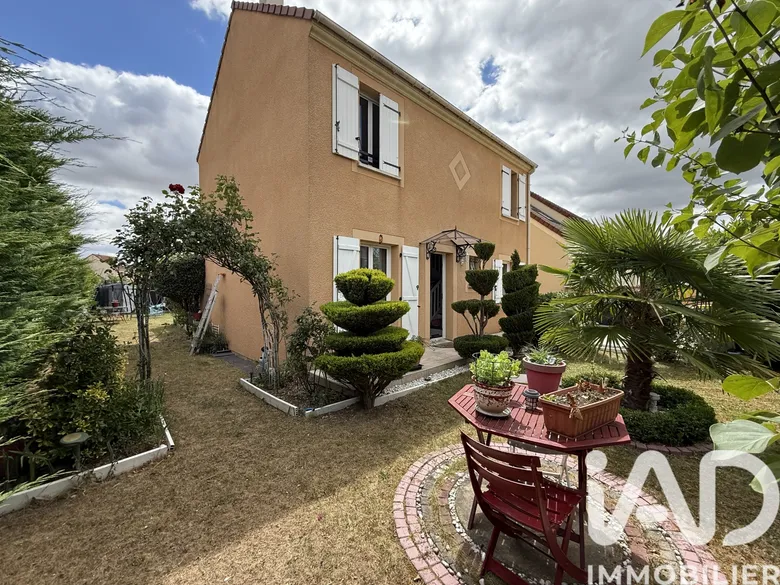 Maison 4 pièces 90 m² · à Marolles-sur-Seine · 90 m² · 260 000 €