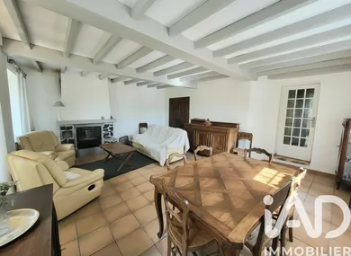 Traditional house in Saint-Just-Saint-Rambert (42170)