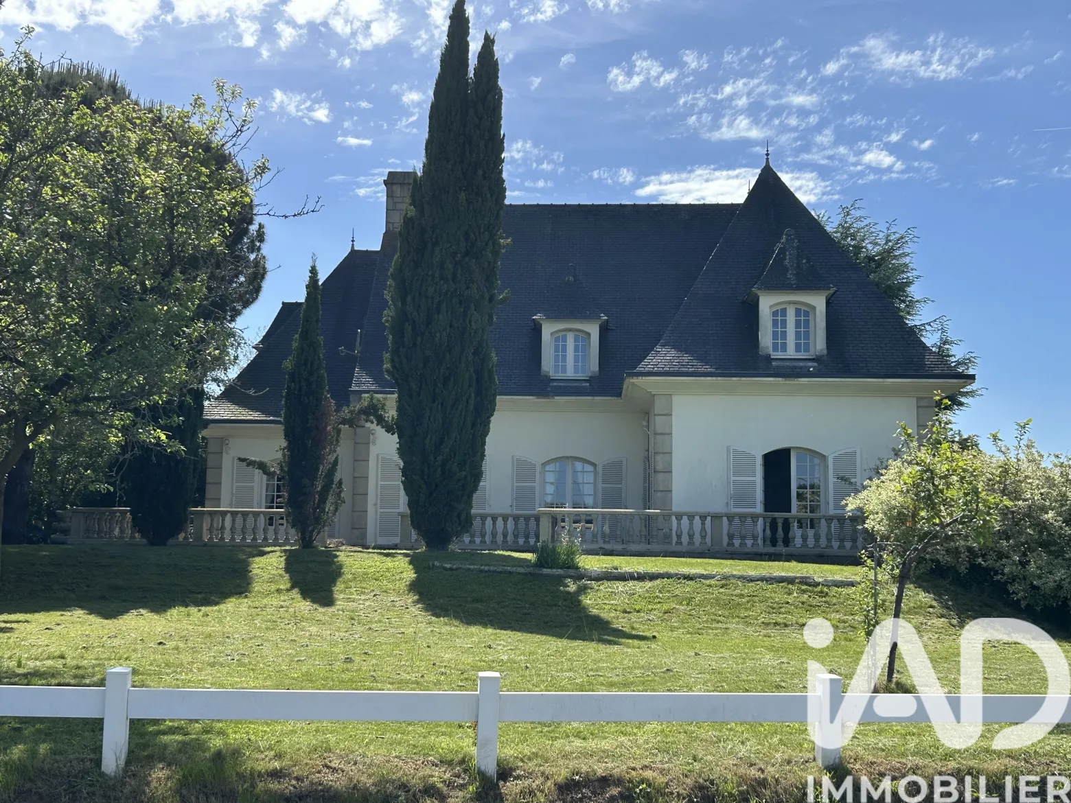 Vente maison à Ploumagoar (22970) : maison de ville 8 pièces 214 m² - 2106746 — 3