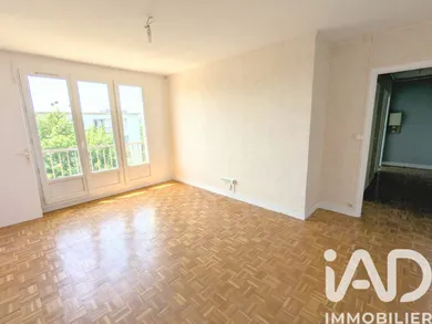 Apartment in Viry-Châtillon (91170)
