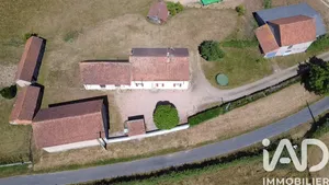 Ferme à Molinet (03510)