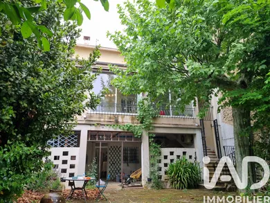 Townhouse in Carpentras (84200)