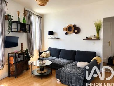 Apartment in Mèze (34140)